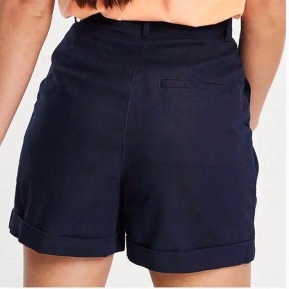 ASOS Women's Navy Blue High Waisted Shorts Pleated Cuffed Hems Size 6 Linen - Picture 2 of 7